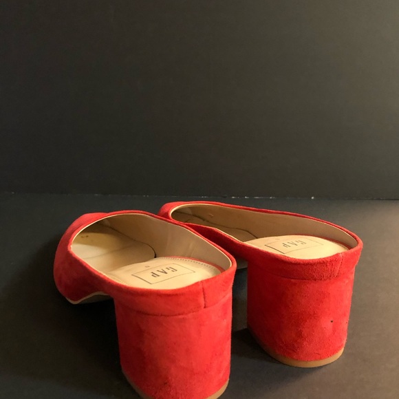 NIB GAP size 8 Red Mules Suede worn once* - Picture 5 of 10